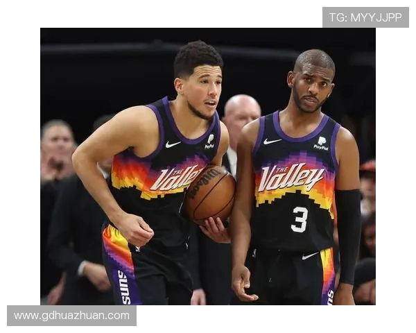 太阳与独行侠展开激烈对决 保罗与东契奇谁能带队走得更远