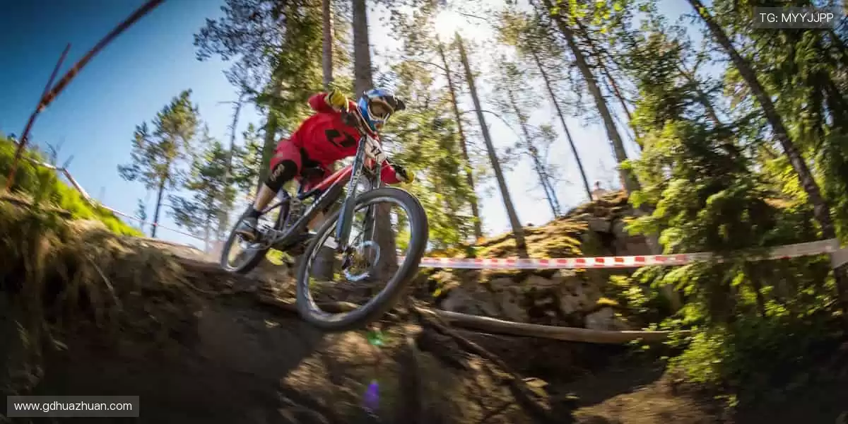 一键开启赛事盛宴，让世界与你同频共振！🌍🎥